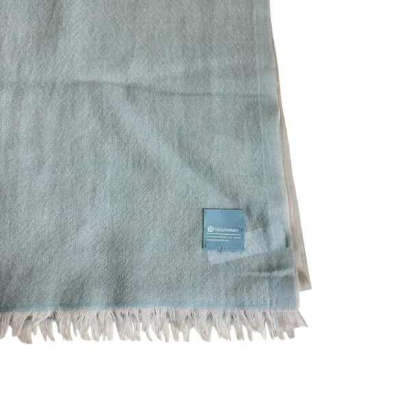 Lululemon Long Rectangle Scarf Lightweight Wool Blue Ombre - Picture 5 of 6